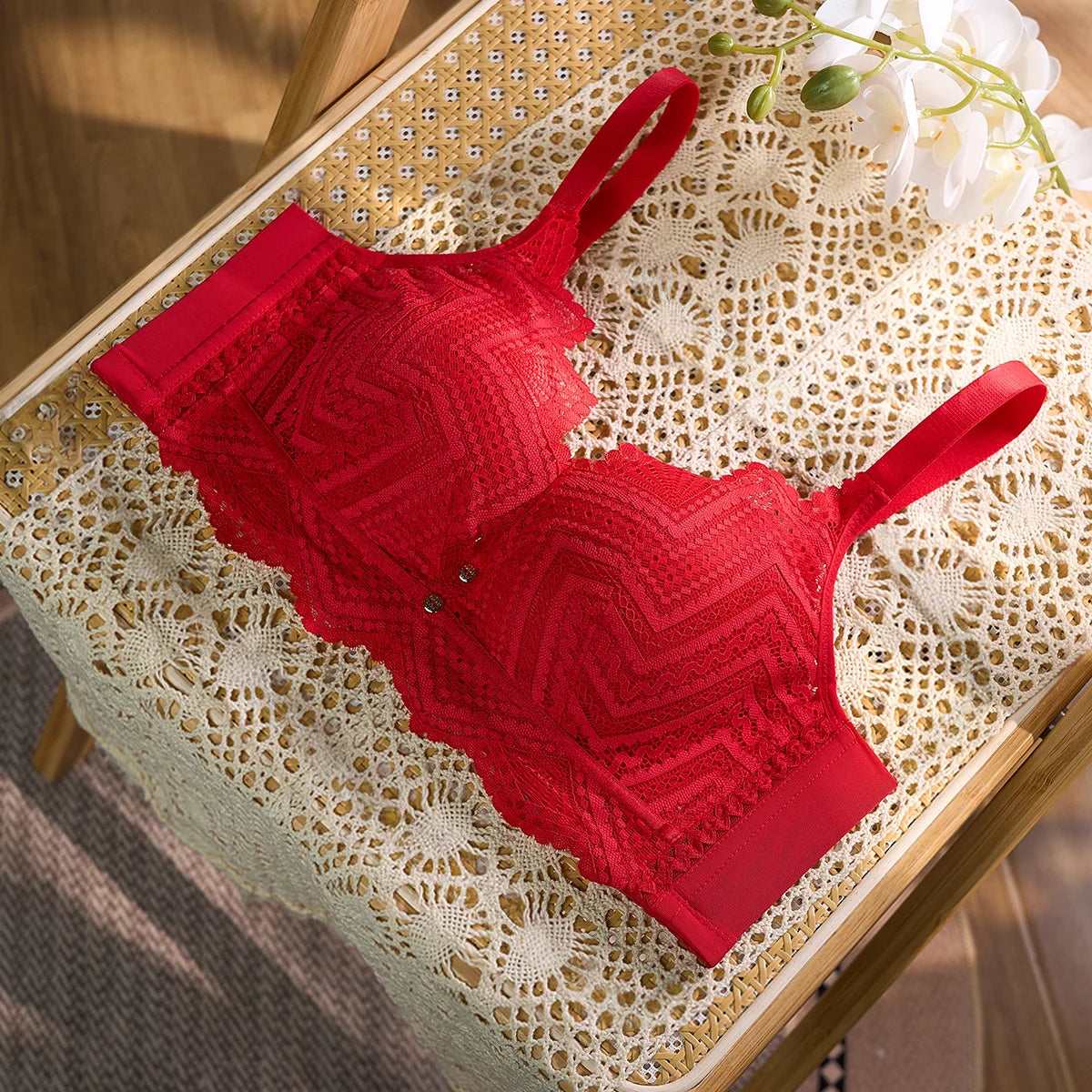 Push Up Bra Sexy Underwear Autumn Winter Thick Mold Cup Women's Lace Bra Underwire Bralette Lace Bras Lingerie Intimates CW9485