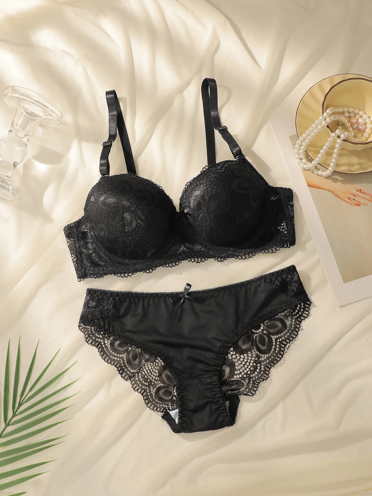 Transparent Floral Two Pieces Clothing Underwire Push Up Lingeries For Woman A2123