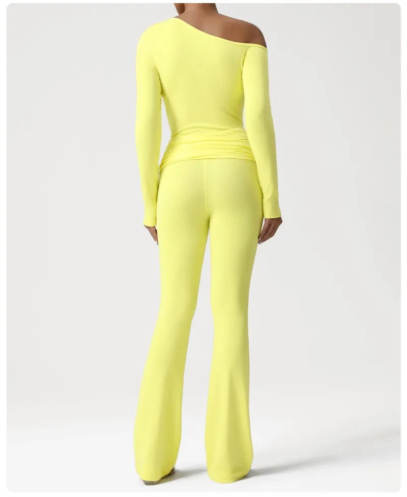 2 Pieces Women's Seamless Yoga Set Long-sleeved Shirt Flared-pants Tracksuit Running Fitness Sports Set Slim-fit High Waist Suit