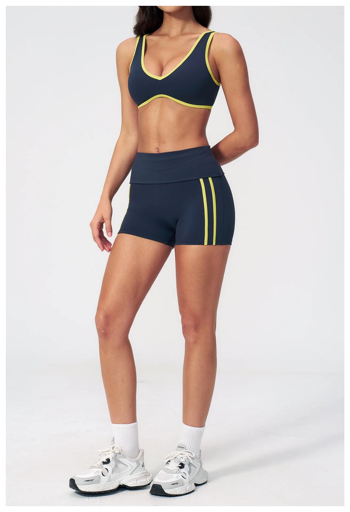 Tight Color Contrast Yoga Suit 2 Pieces Women V Neck Sports Bra Pleate High Waist Shorts Gym Running Fitness Suits Tracksuit