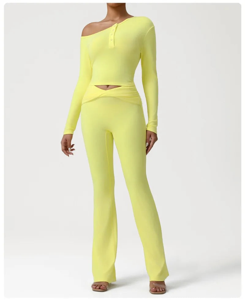 2 Pieces Women's Seamless Yoga Set Long-sleeved Shirt Flared-pants Tracksuit Running Fitness Sports Set Slim-fit High Waist Suit