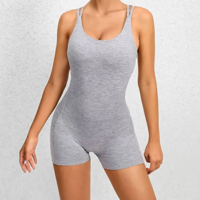 Seamless Yoga Jumpsuits Sports Fitness Pleated Peach Hip-lifting Beauty Back Dance Jumpsuit Workout Gym Shorts Set for Women