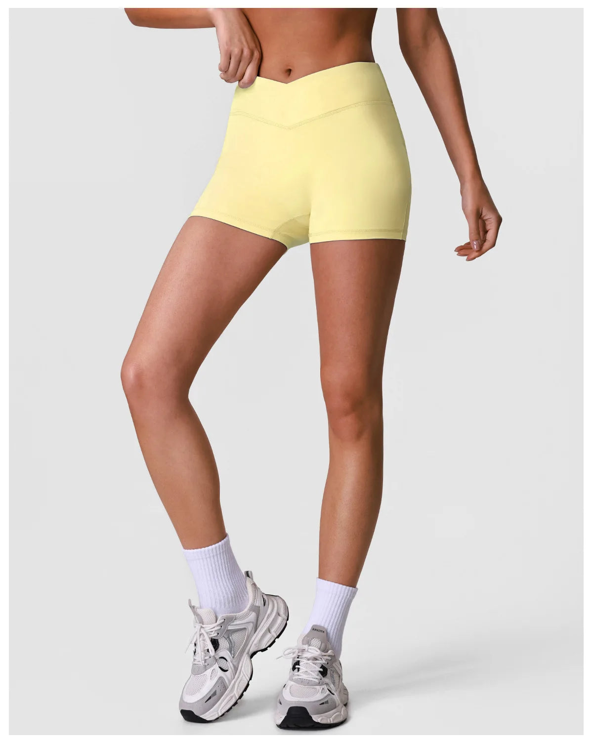 Outdoor Running Yoga Shorts Women Summer Crossed V Waist Hip Lifting Fitness Tight Sports Pants Quick Drying Gym Fitness Shorts