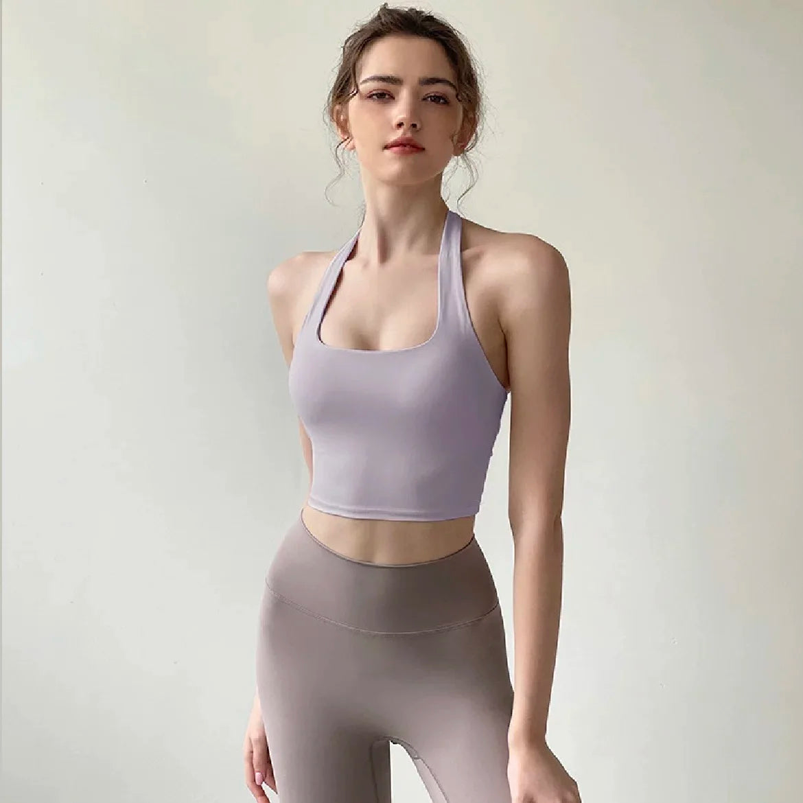 Women's Yoga Sports Bra Sexy Neckband Chest Cushion Beautiful Back Fashionable Pleat Gathering Sports Bra for Fitness