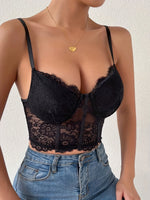 Women's classic black lace cropped camisole top, sexy and stylish bra camisole, adjustable straps, can be worn alone or as an in