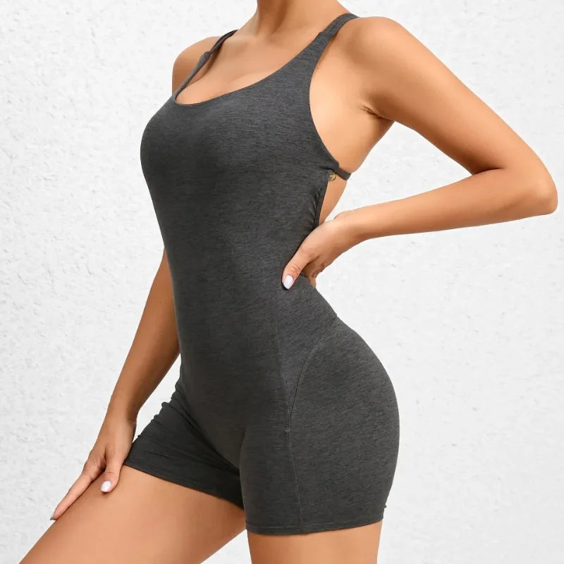 Seamless Yoga Jumpsuits Sports Fitness Pleated Peach Hip-lifting Beauty Back Dance Jumpsuit Workout Gym Shorts Set for Women