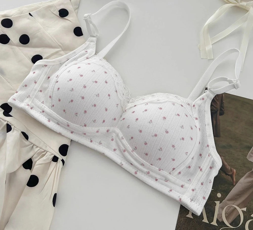 Japa Cherry Blossom Bra Wireless Thin Lace Bralette Small Chest Women Comfortable Breathable Student Underwear Push Up No Steel