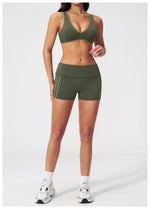 Tight Color Contrast Yoga Suit 2 Pieces Women V Neck Sports Bra Pleate High Waist Shorts Gym Running Fitness Suits Tracksuit