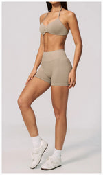 Seamless Yoga Suit Women Exposed Back Pleate Sports Bra High Waist Shorts Fitness Sets Outdoor Running Athletic Wear Tracksuit