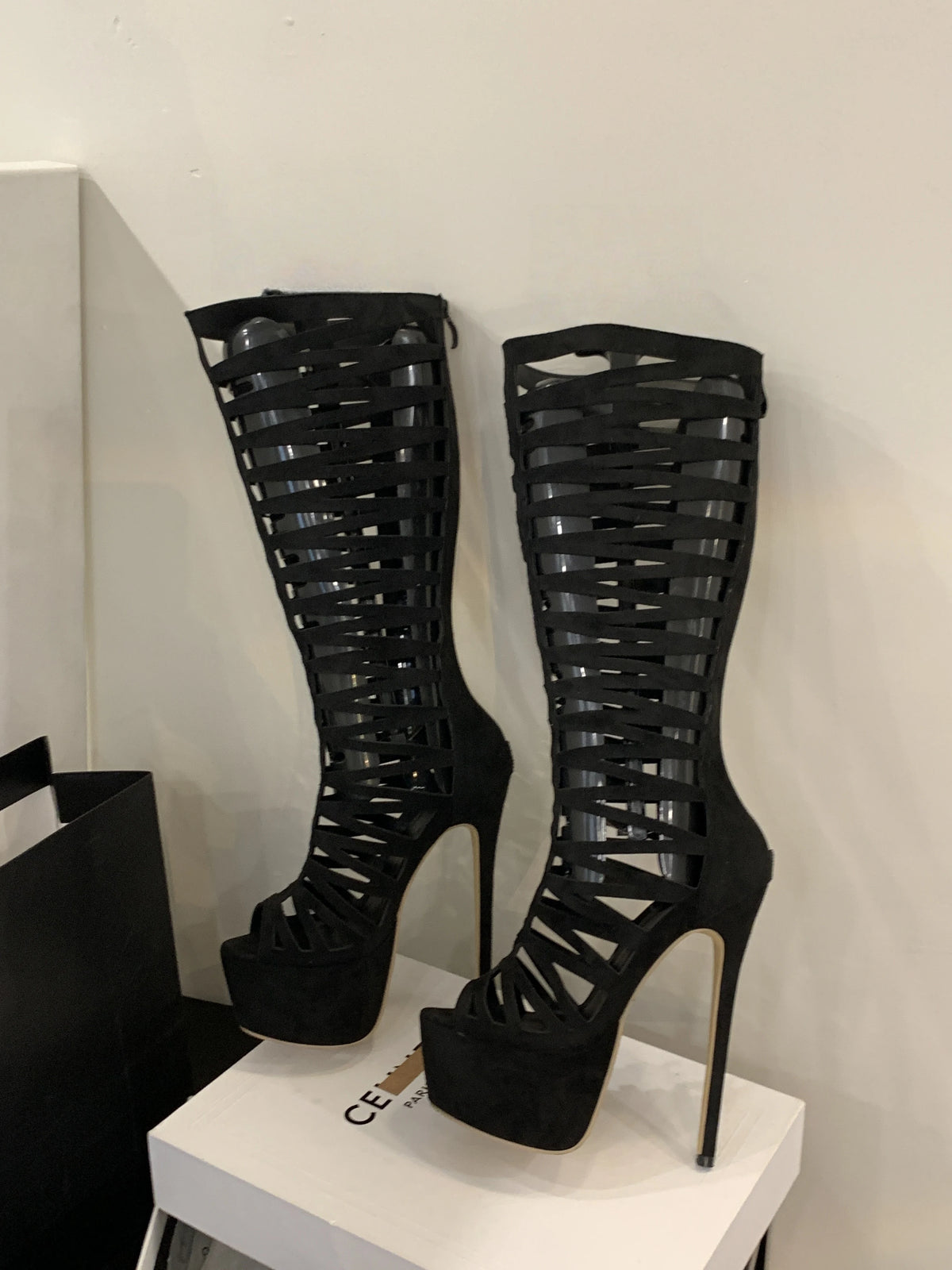 2025 New Summer Open Toe Women Knee High Boots Sandals Design Style Narrow Band Thin High Heels Zipper Party Shoes