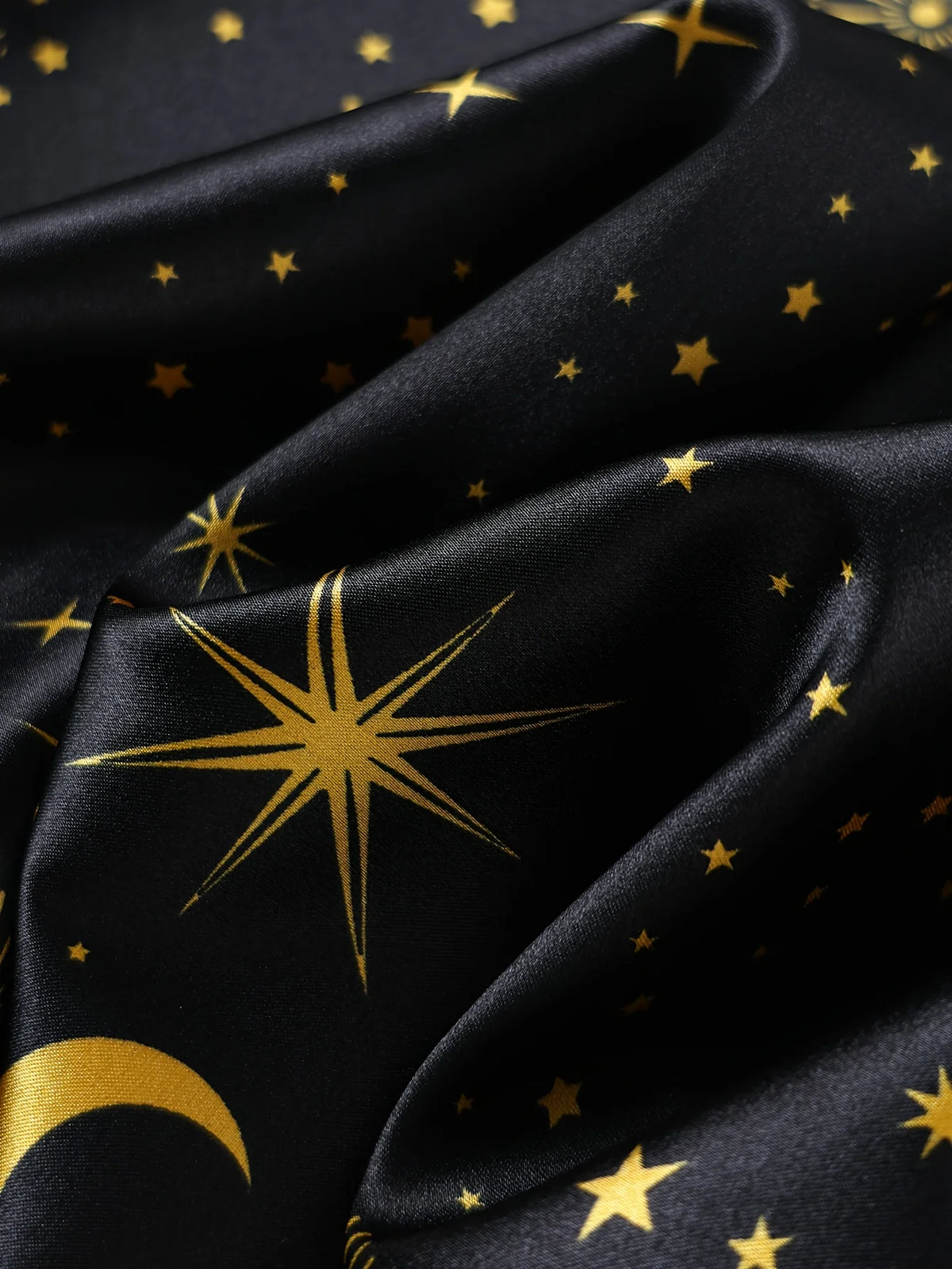Women's Pajama Comfortable Loose Women's Elegant Pajama Set with Star and Moon Print V-Neck Camisole and Shorts 3pcs Set for All