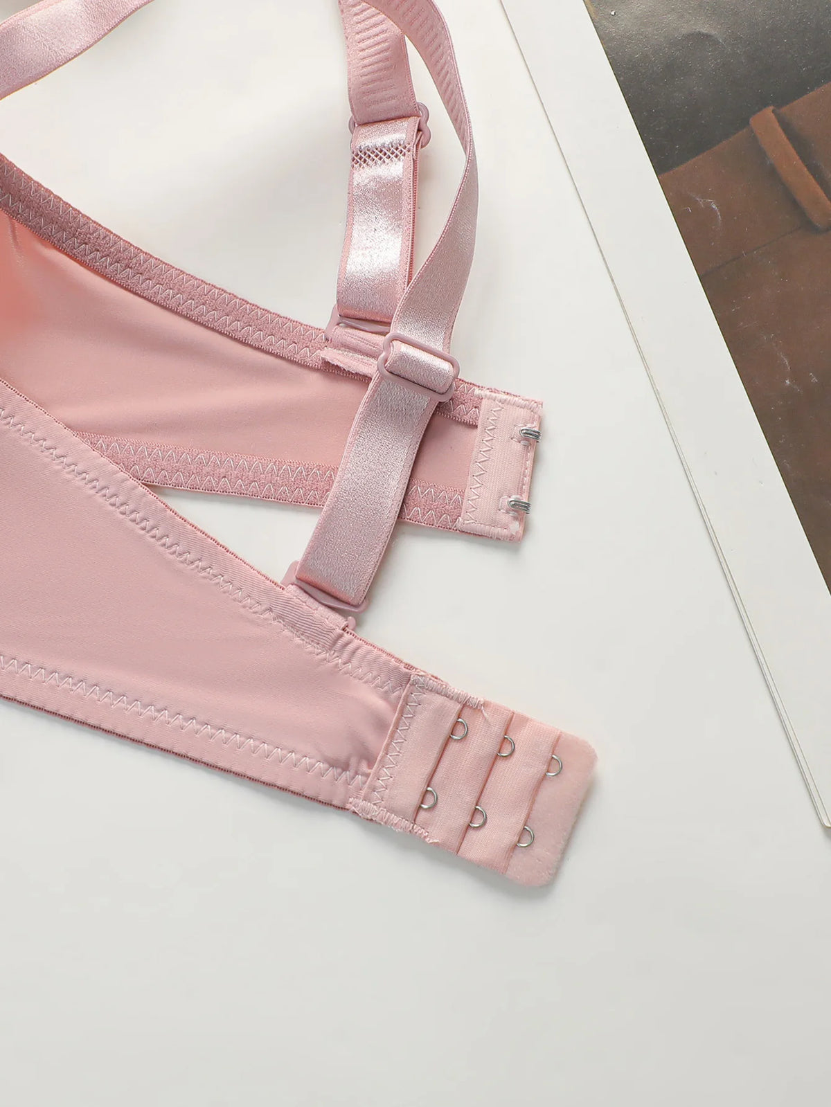 Thickened bra set gathering and bursting solid color set suitable for wearing sexy women's underwear with small breasts B2051