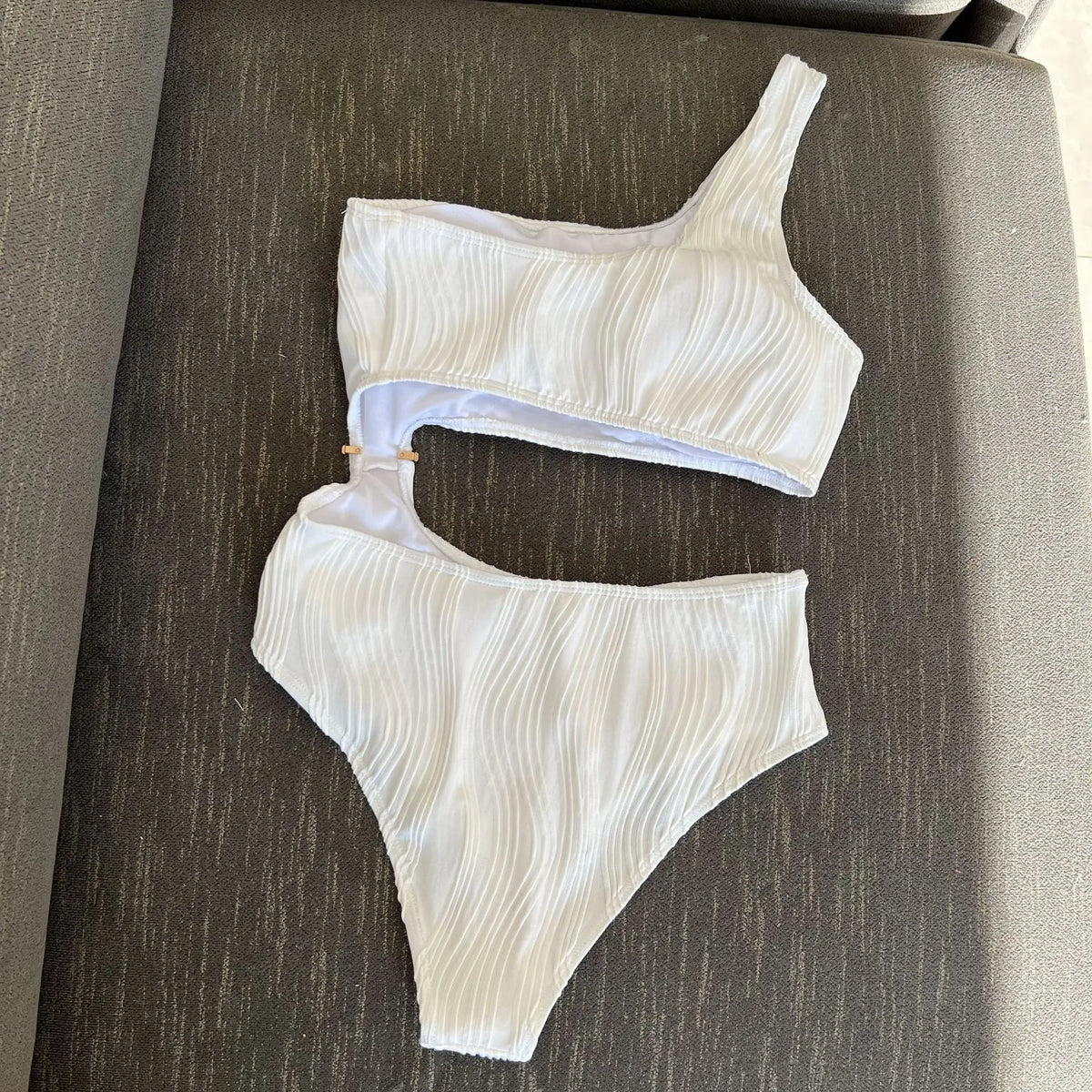 2026 Solid White One Piece Swimsuit Women Sexy Irregular Hollow Out Bikini One Shoulder Backless Monokini Summer Beach Swimwear