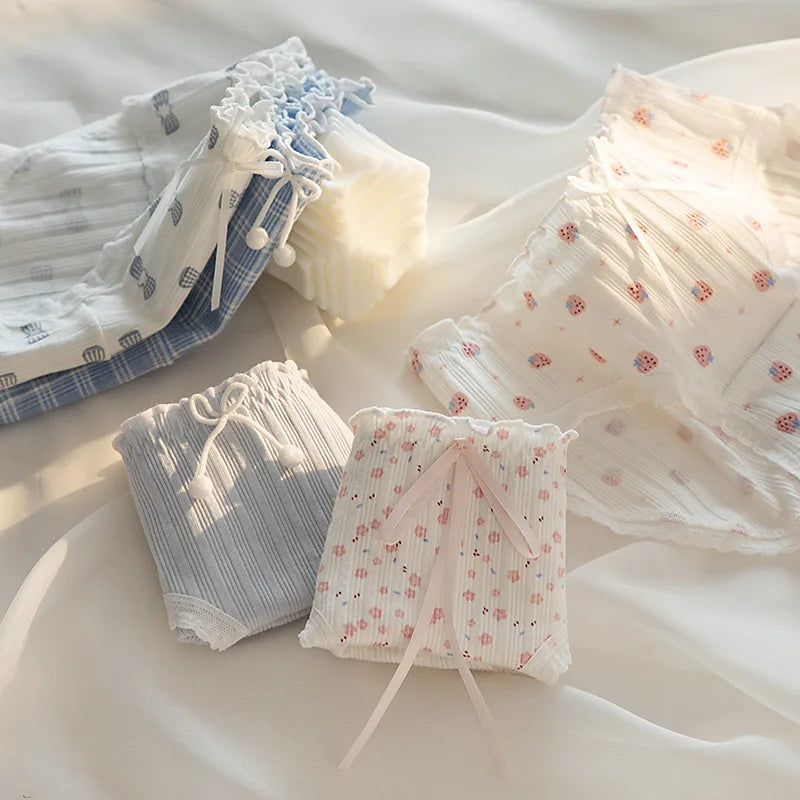 1 Pack Cotton Floral Print Ruffled Panties Women's Mid Waist Underwear Kawaii Briefs Cotton Lingerie Skin-friendly M-XL