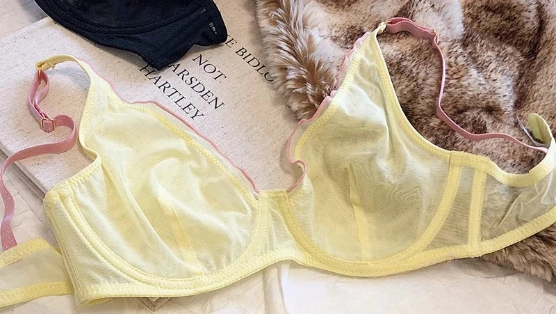 Elegant French Design Minimizer Bra Fashion Triangle Cups Structural Support Ultra Thin Soft Mesh Lingerie Set MOYISU Sexy Tushy