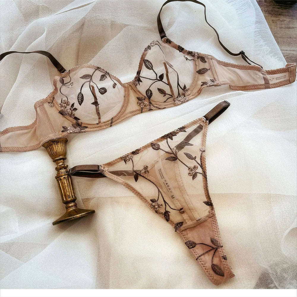 Women Mesh Underwear Set Sexy Lace Leaf Embroidery Bra Set French Ultra Thin Breathable Bralette Vintage Bras and T-back Sets