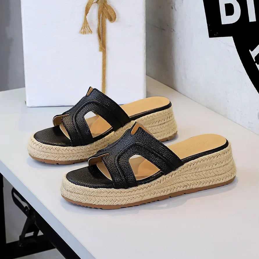 Spring 2025 Women's Slippers Hollow Out Strap Waterproof Thick Heel Woven Rope Country Style Slip-On Shoes Polyurethane Material