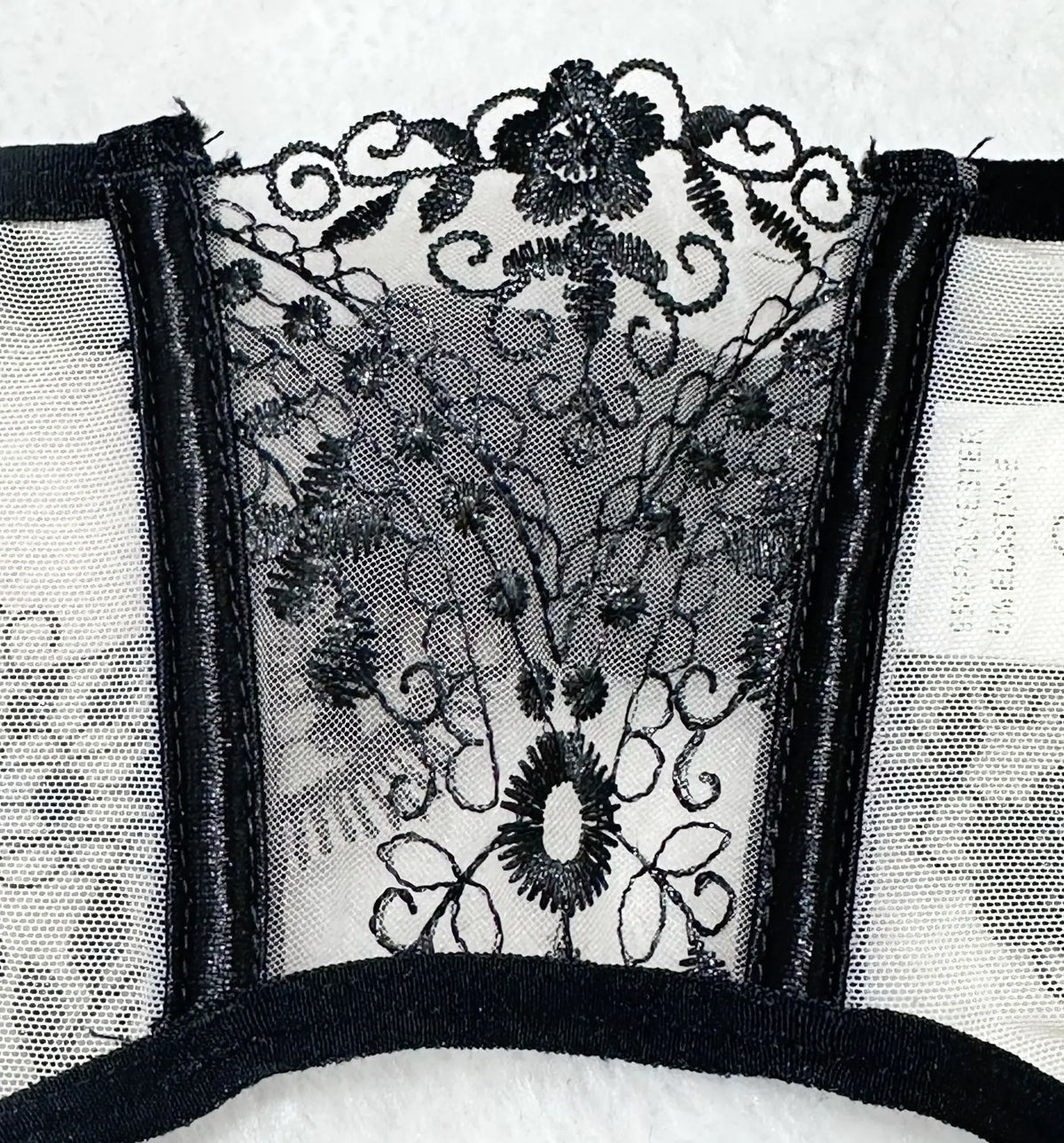 Women's New Floral Embroidered See-Through Mesh Lingerie 4-Piece Set - Sexy Underwear for Special Nights