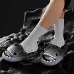 Cute Cartoon Shark Slippers For Women Men Gradient Color Summer Platform Shoes Night Glowing Style Couples Home Street Slides