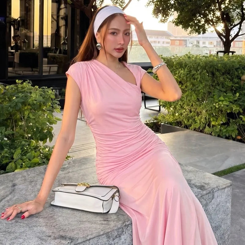 FDYOUI 2026 Summer Diagonal Collar Sleeveless Birthday Dress Women Sexy Tunics Pleated Solid Long Party Dresses Pink Black Gown