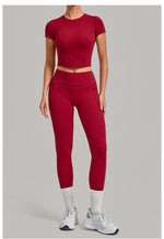 Women's Seamless Yoga Sets Sports Fitness Hip-lifting High Waist Pants Slim Fit Short-sleeve Suits Workout Running Training Sets