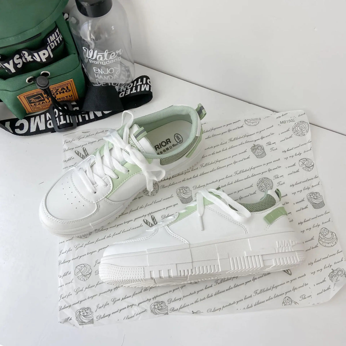 2022 Fashion Spring New Designer Hot Sale White Shoes Female Platform Sneakers Women Tenis Feminino Casual Female Shoes Woman