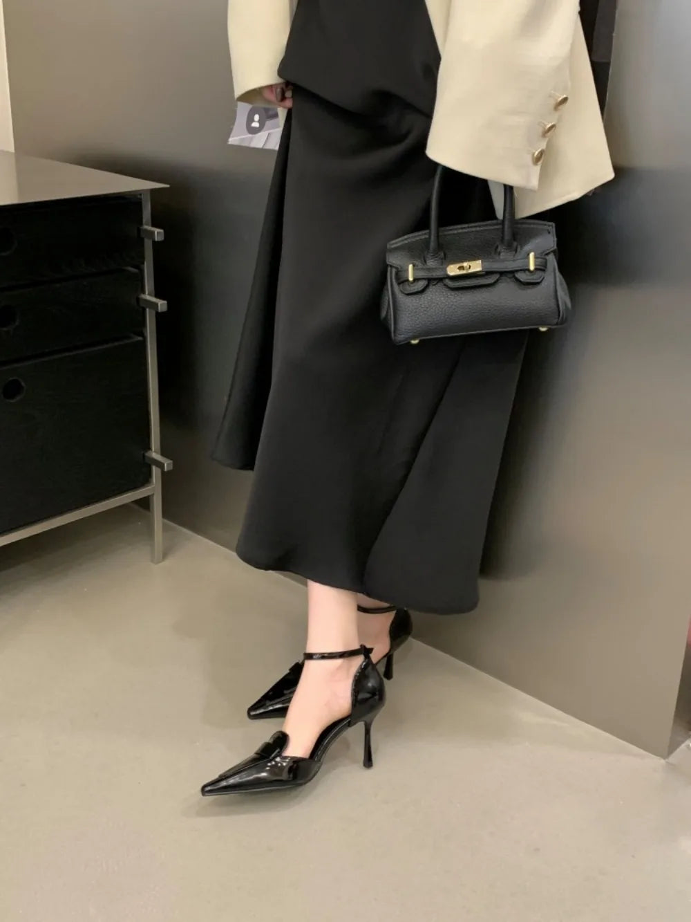 2026 Summer Fashion Sexy Thin High Heels Patent Leather Pointed Toe Shallow Single Pumps French Sandals Retr Dress Shoes Women
