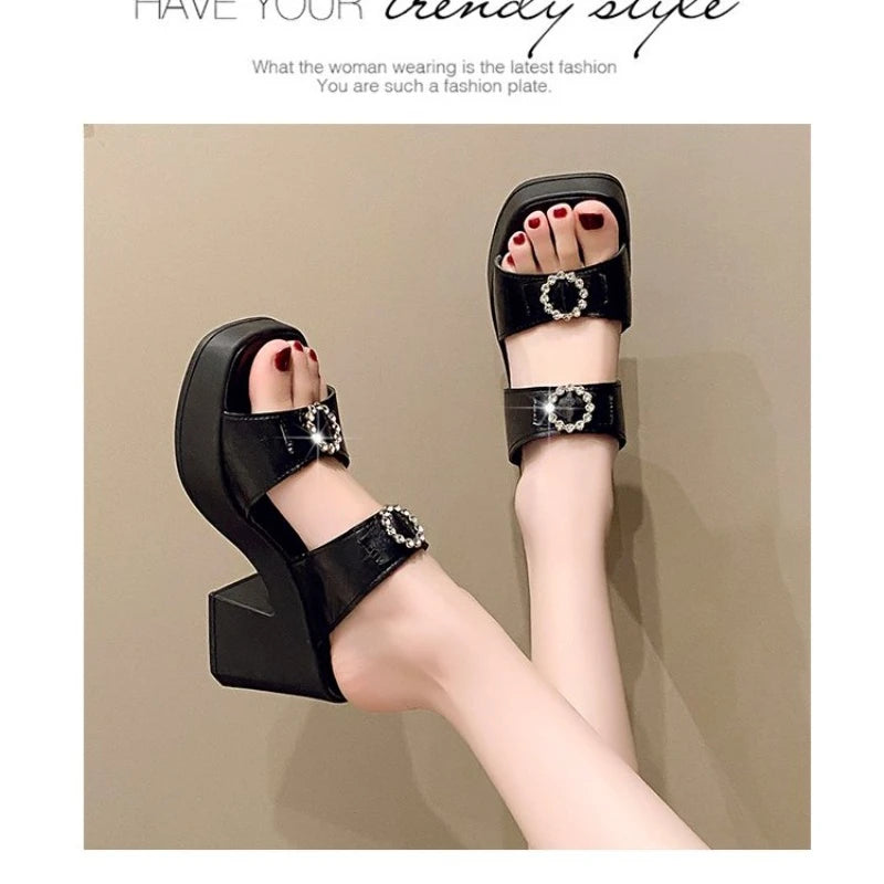 Summer Elegant Women High Heeled Slippers 2026 New Thick Heel Shoes Simple Fashion Waterproof Platform Soft Leather Sandals