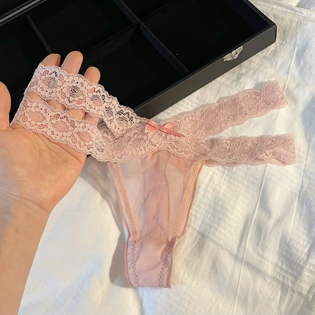 Lace G string Sexy Briefs Panties Women Underwear Thong High Quality Bowknot Transparent Underpants Lingerie Girls Intimates