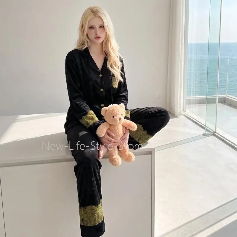 Autumn Winter Simple Fleece Warm Set Luxury Wearable Outside Homewear Sleepwear Women Island Velvet Pajamas