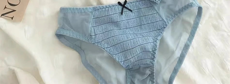 Japanese Style First Bra for School Girls No Wire Seamless Bralette Teen Comfort Invisible Thin No Marks, Natural Chest Enhancer
