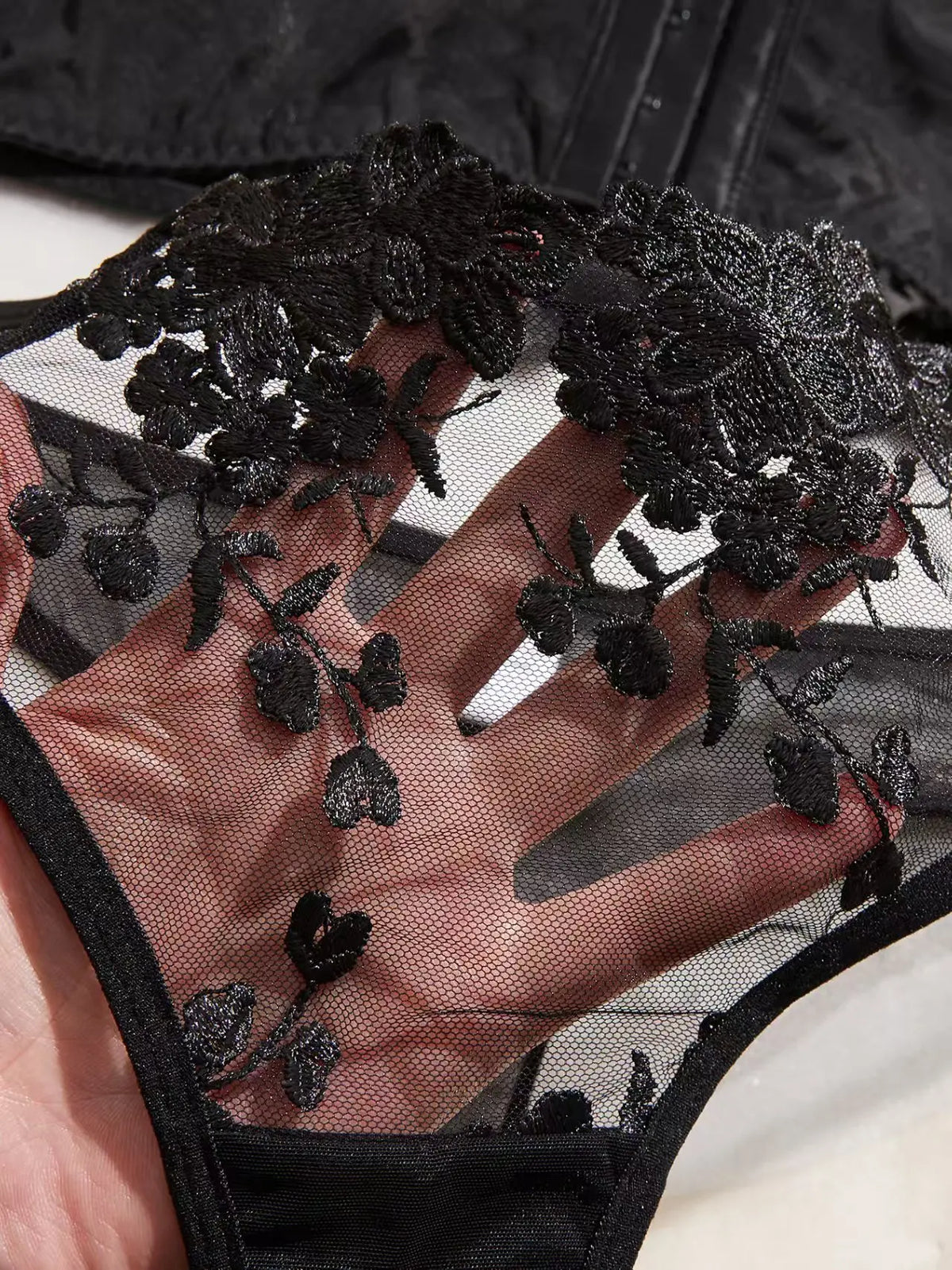 Sexy Large Size Lingerie Women Bra Set Girl Floral Lace Underwear Set Underwire Brassiere Push Up Outfit Delicate Bra Kit