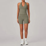 Women's Seamless Yoga Fitness Sets Sports Halter Neck Backless Vest Hip-lifting Slim Fit Shorts Suits Running Workout Gym Sets
