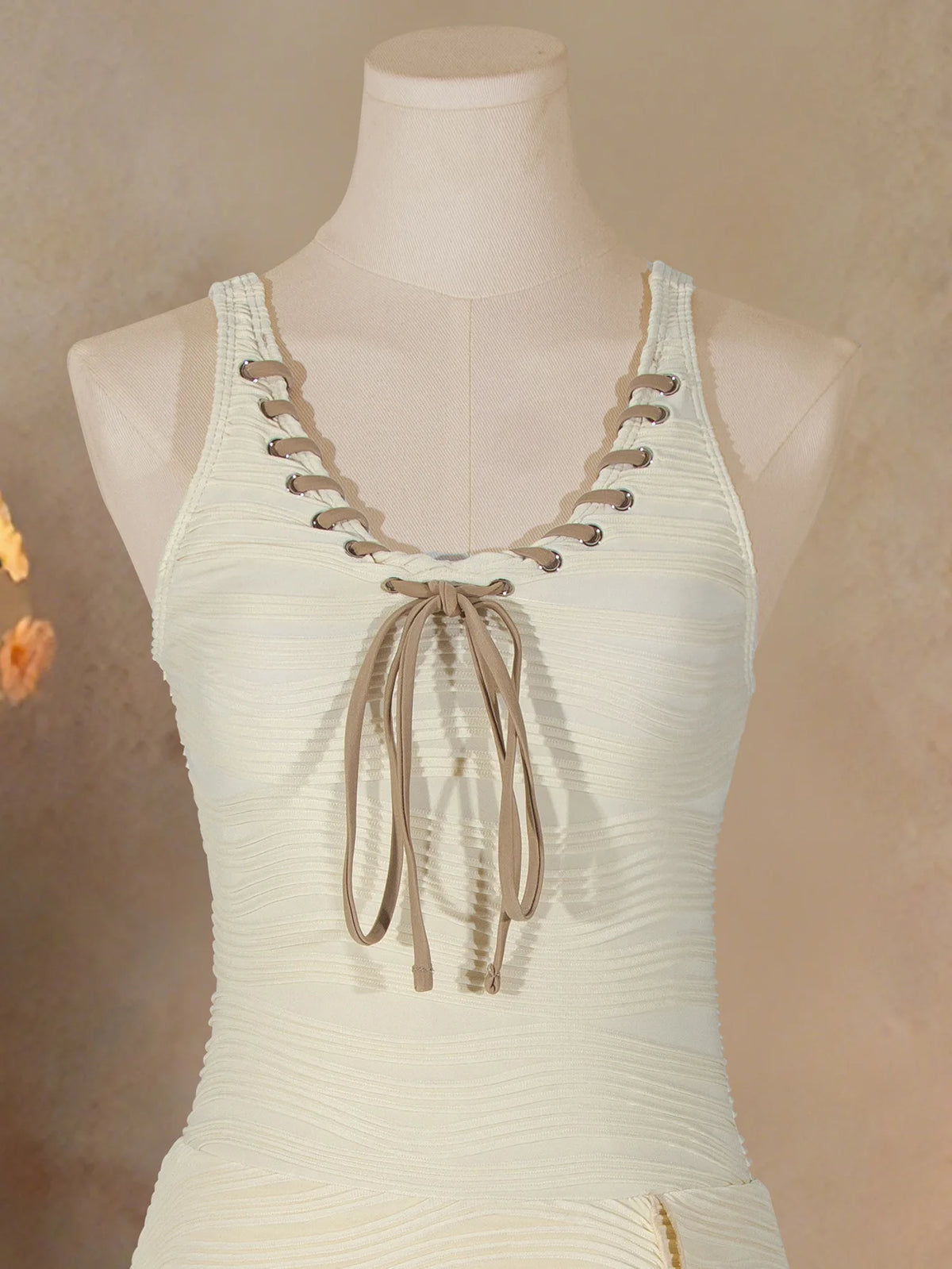 Vintage Dress One Piece Swimsuit 2026 Women Beige Punching Rope V Neck Tummy Control Swimwear Summer Bathing Suit Monokini