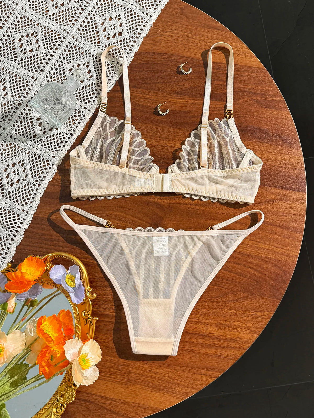 French Style Beige Lace Bra and Panties Set Women Sexy Eyelash Lace Underwear Transparent Mesh Two Piece Lingerieeige