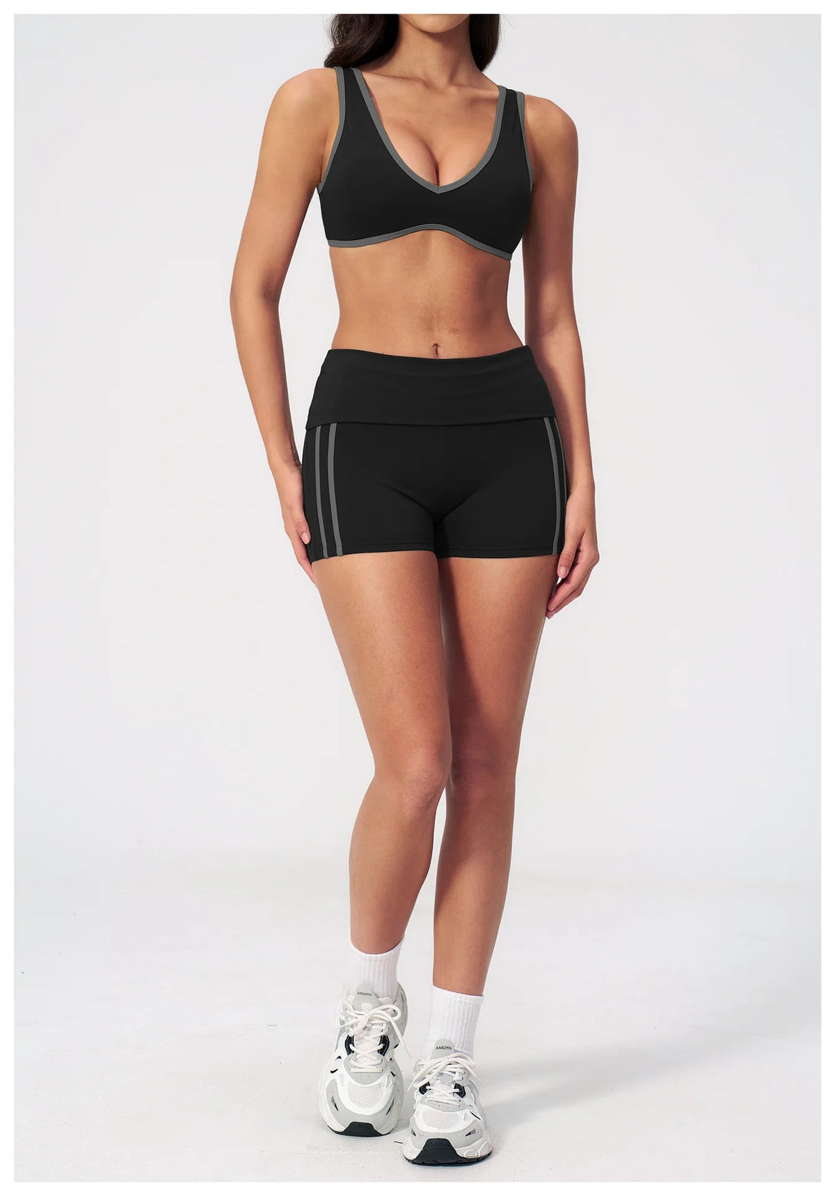 Tight Color Contrast Yoga Suit 2 Pieces Women V Neck Sports Bra Pleate High Waist Shorts Gym Running Fitness Suits Tracksuit