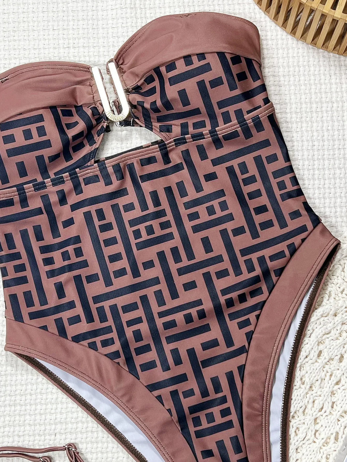Sexy Bandeau One Piece Swimwear Women 2026 Coffee Plaid Metal U Neck Hollow Out Bathing Suits Slimming Tummy Control Swimsuit