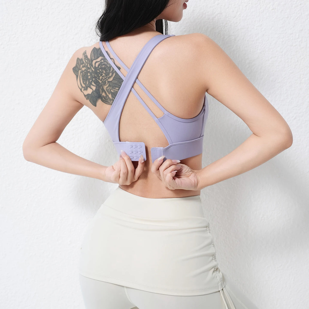 Women Fixed Integrated Cup Sports Bra U Neck Criss Cross Back Hook Closure Wirefree Shockproof Breathable Yoga Running Workout C