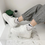 2022 Fashion Spring New Designer Hot Sale White Shoes Female Platform Sneakers Women Tenis Feminino Casual Female Shoes Woman