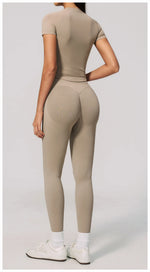 2PCS Women's Tracksuit Seamless Yoga Set Short Sleeve O Neck Workout T Shirts Fitness Suit Tight Hip Lifting Leggings Gym Sets