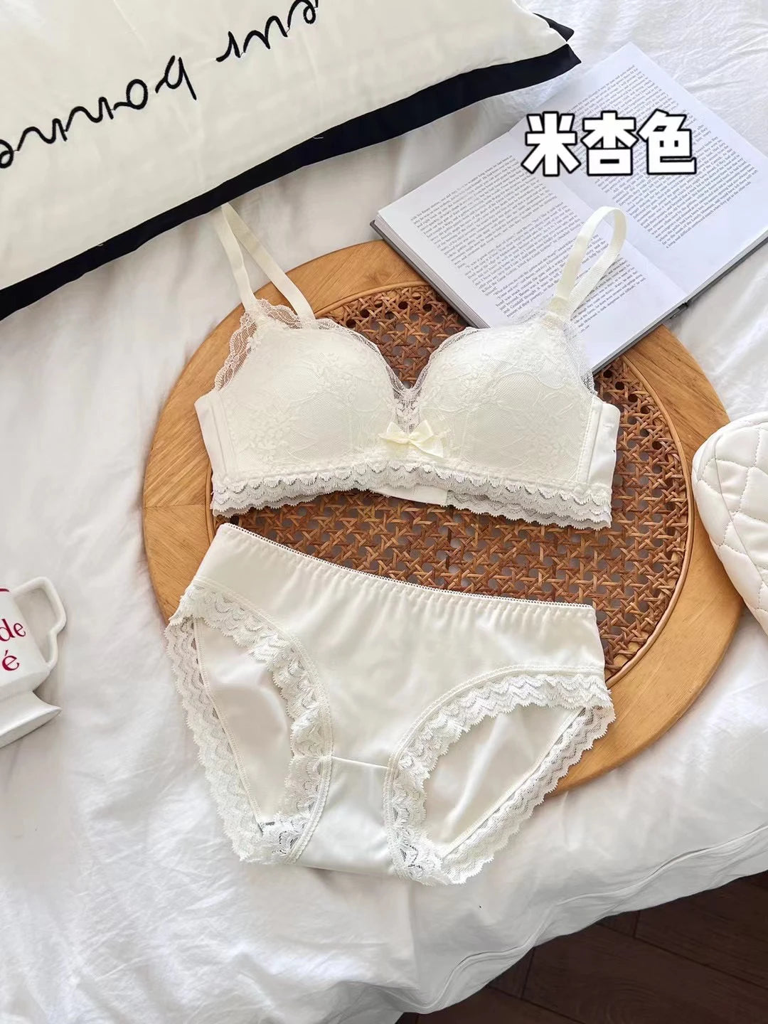 Japanese Anime Lace Bra Set Push Up Wireless Bralette Small Bust Seamless Sexy Triangle Cup Lingerie Set Spring Summer MOYISU