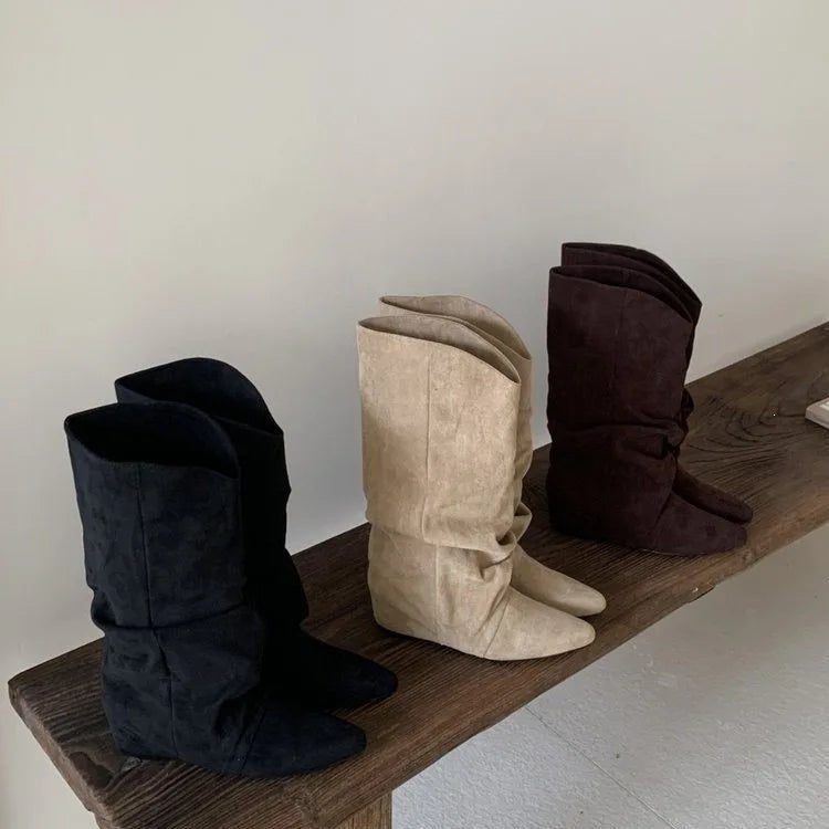 2026 New Winter Vintage Pleated Women Mordern High Boots Designer Slip on Pointed Toe Internal Elevation Shoes Botas De Mujer