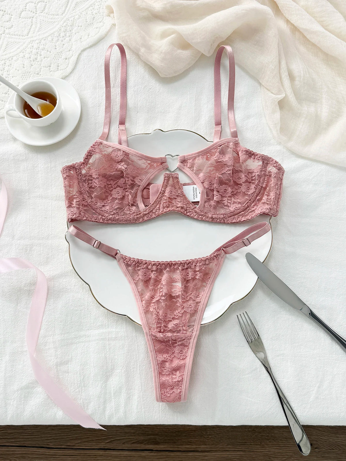 Elegant Design Bra And Panties Set with Unique Heart Buckle Comfortable Fashion Underwear Suitable for All Occasions