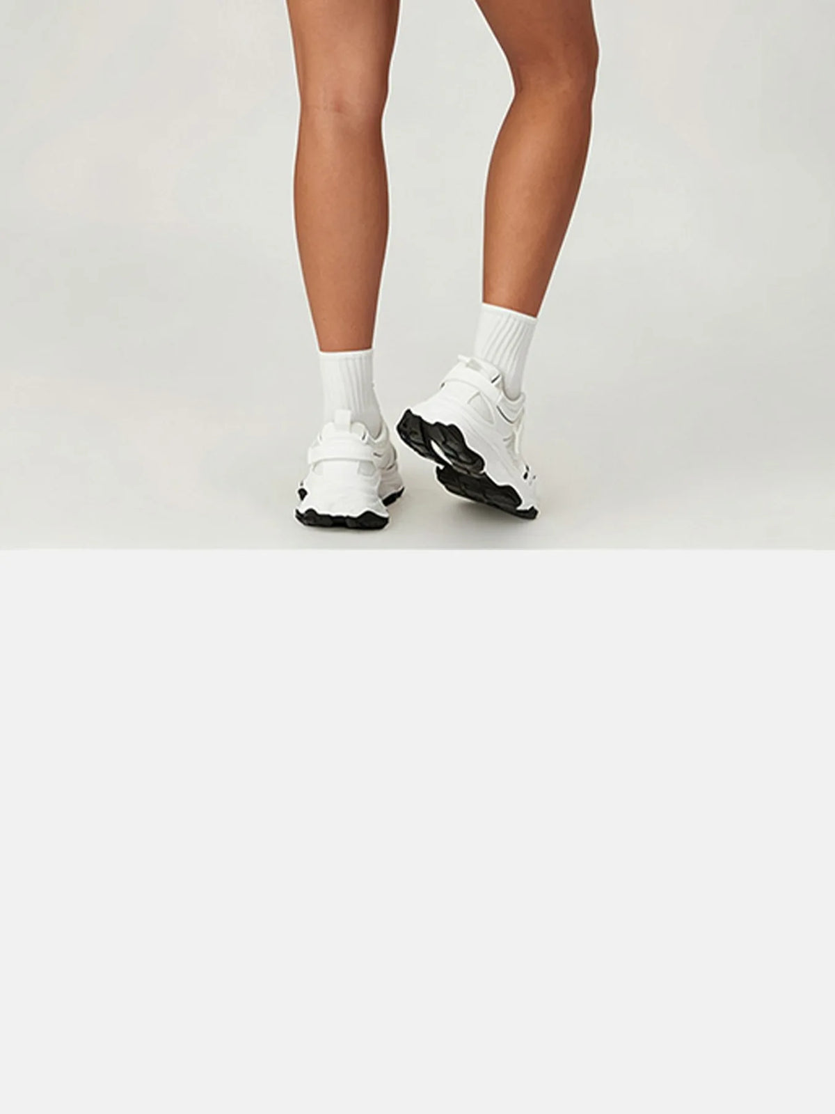 Naked Breathable Tennis Dresses with Built-in Pocket Shorts Women Color Contrast Hollow Out Backless Sports Golf Pleate Dress