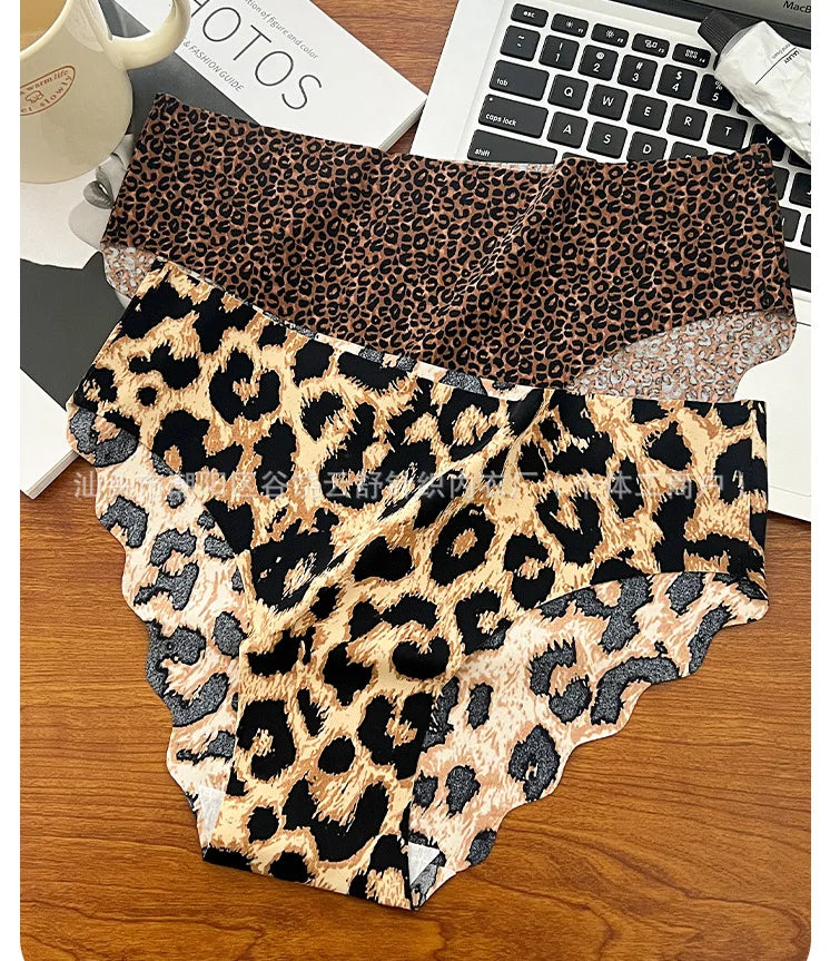 1pcs Seamless Panties Ladies Leopard Print Sexy Underwear Zebra Stripe Briefs Ice Silk Panty Invisible No Trace Solid Underpants