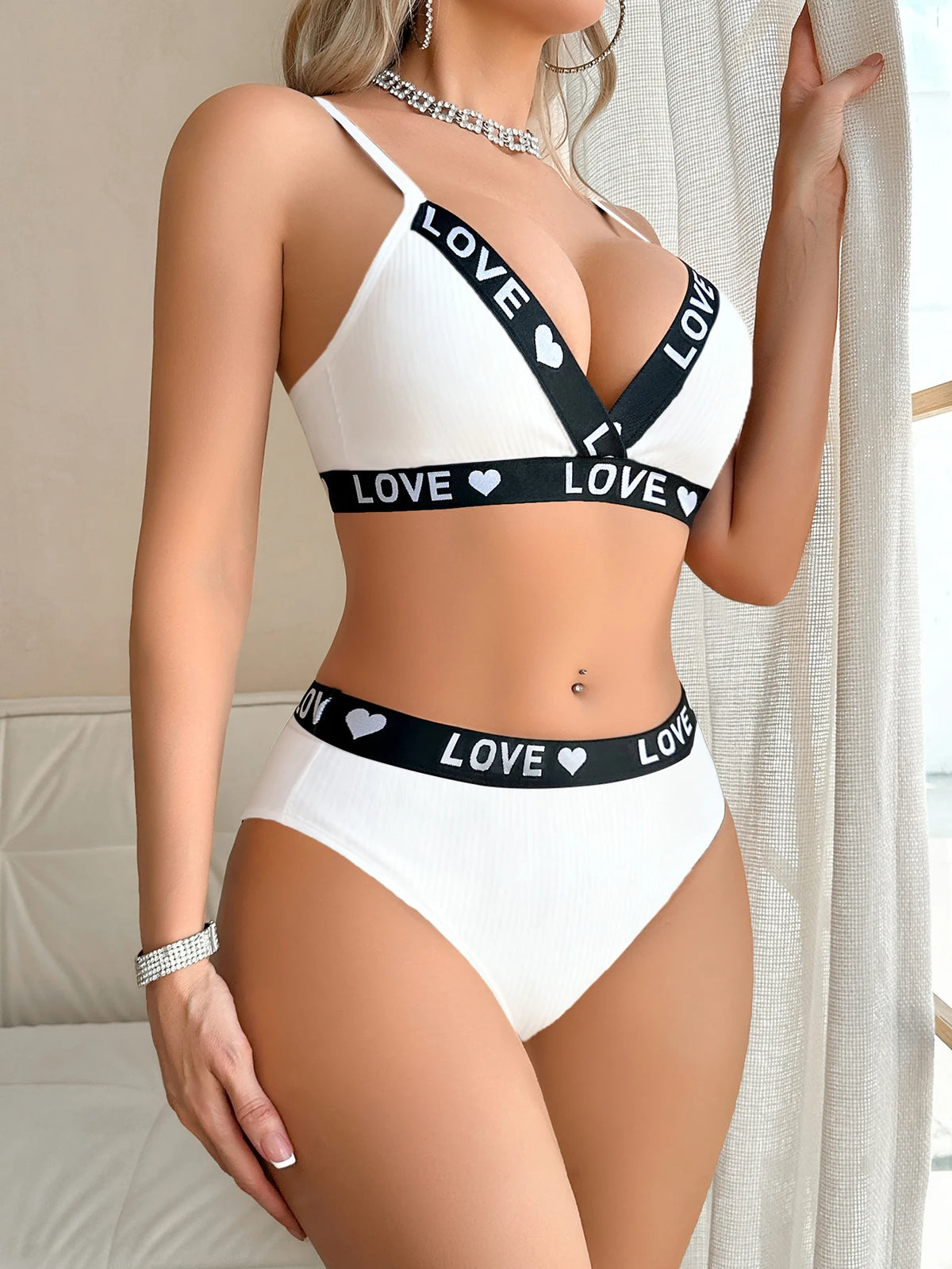 3 Sets Soft Cotton women's underwear set Solid Color Ribbed Splice Letter Print Wireless Bra Daily Comfortable Women's Panties