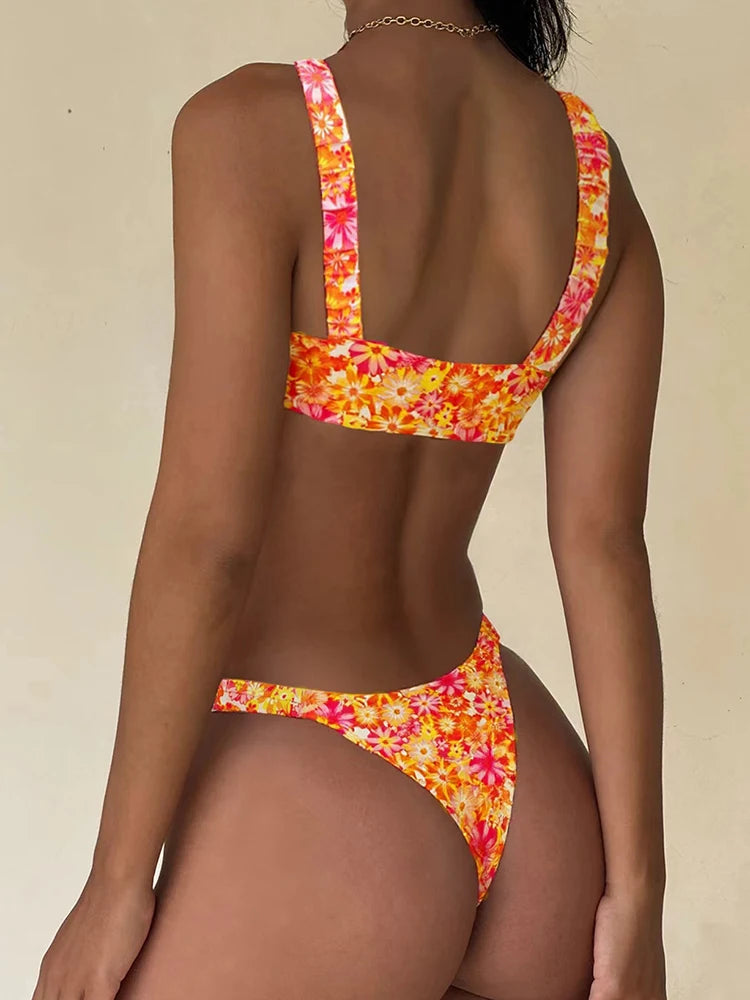 New Printed Bathing Suit Women Two-piece Backless Swimwear Sexy Beach Fashion Thongs Summer New Female Split Swimsuit