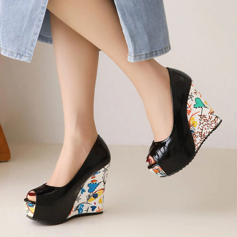 2026 New Big Size 33-43 Summer White Bohemian Graffiti Platform Pumps Slip On Black Red Chunky High Heels Wedges Shoes Women