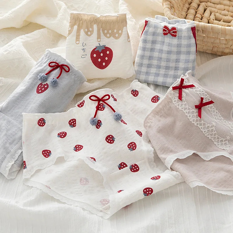 1 Pack Strawberry Print Mid-Rise Cotton Panties 5 Cute Patterns Briefs (M-L-XL) Japanese Style Kawaii Strawberry & Bow Lingerie