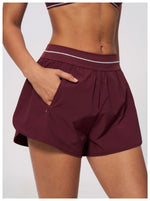 New Brushed Sports Shorts Women High Waist Fake Two Pieces of Anti Glare Shorts Leggings Casual Loose Pocket Fitness Sportwear